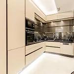 Lejlighed Vivian's Luxury *