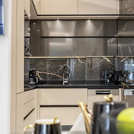 Vivian's Luxury Monemvasia